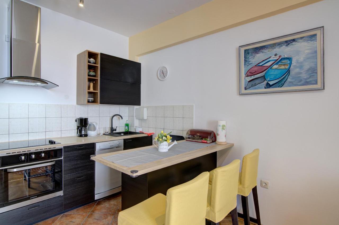 Apartment Riva Senj  Exteriör bild