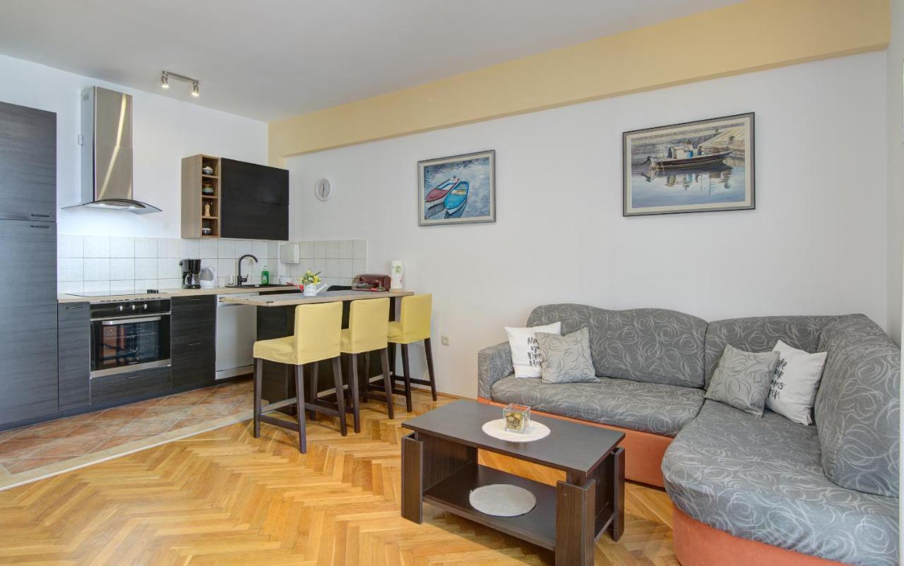 Apartment Riva Senj  Exteriör bild