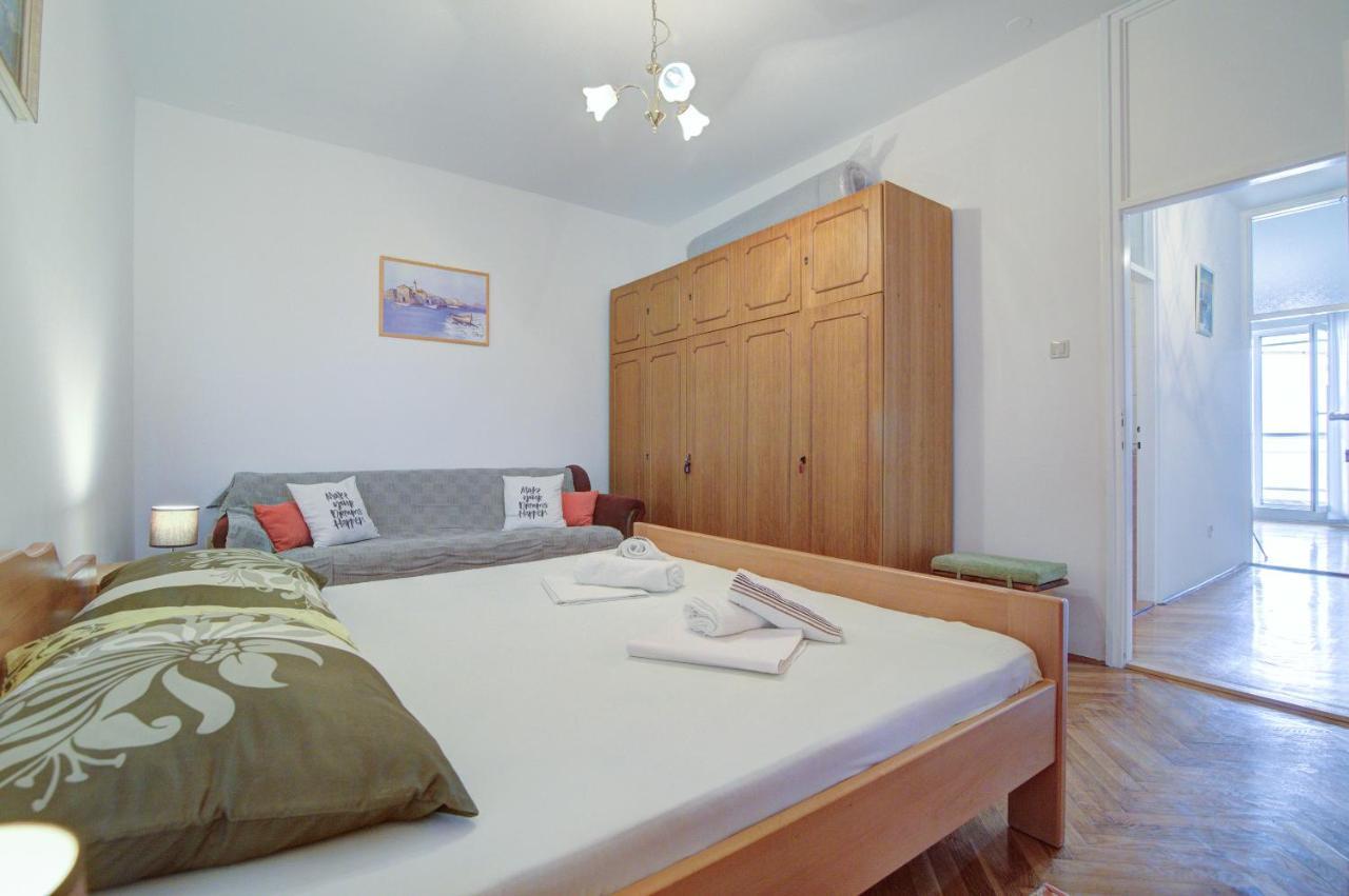 Apartment Riva Senj  Exteriör bild