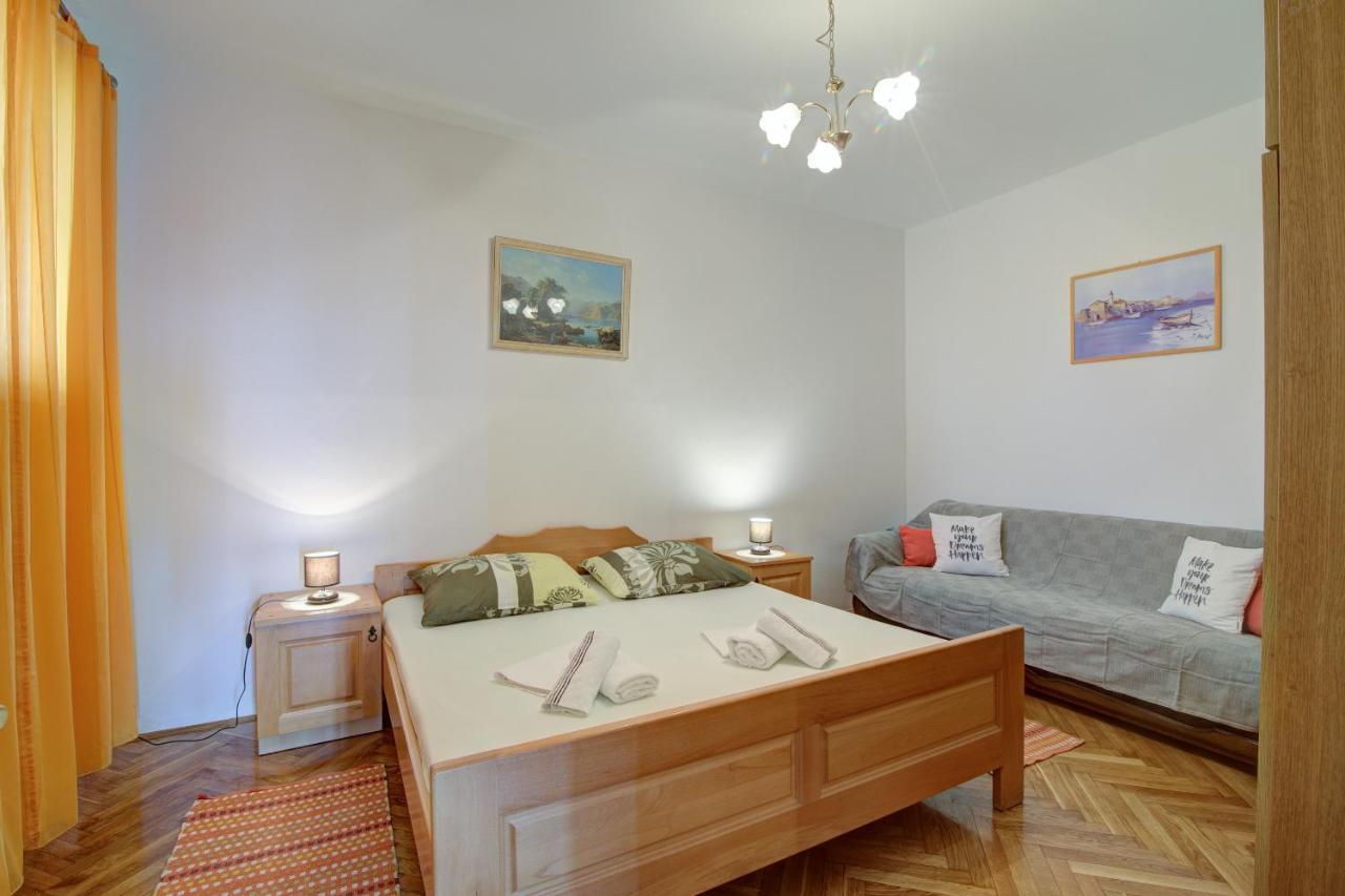 Apartment Riva Senj  Exteriör bild